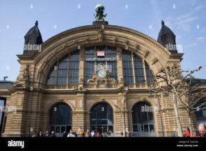 db-hauptbahnhof-hauptbahnhof-frankfurt-main-hauptbahnhof-wanduhr-frankfurt-frankfurt-am-main-deutschland-europa-f3g33d
